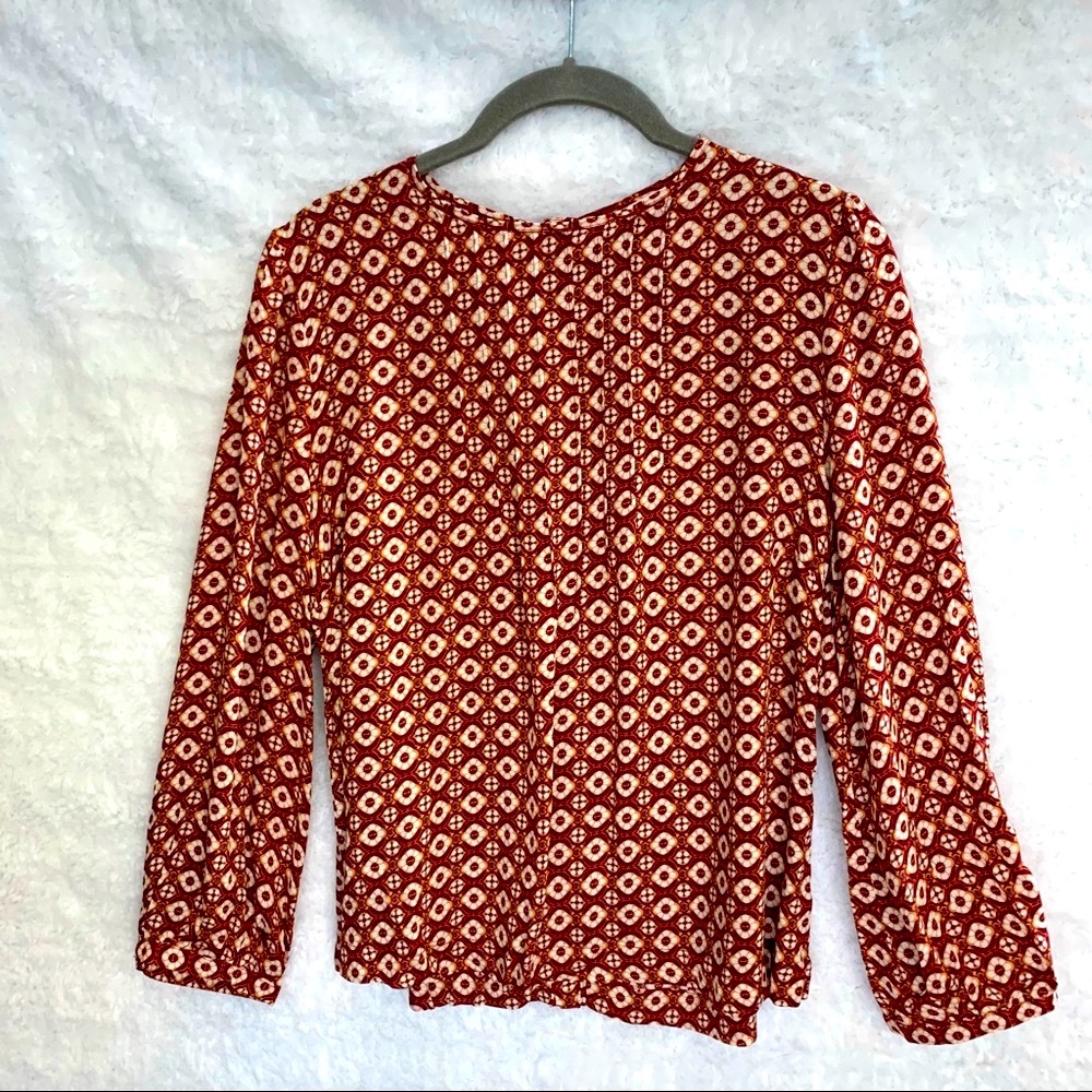 Forever 21 Deco Print Long Sleeve Button Blouse